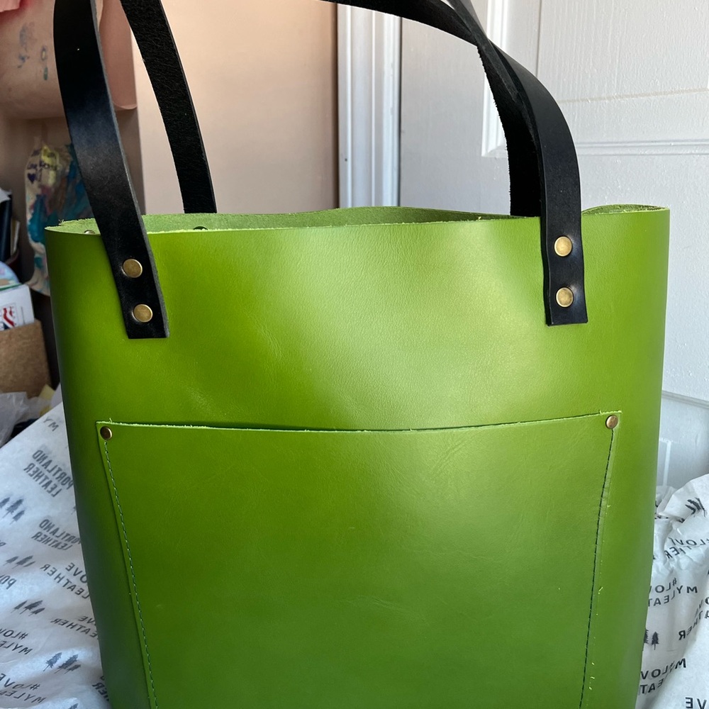 Portland Leather Green Apple Tote with Black Handles